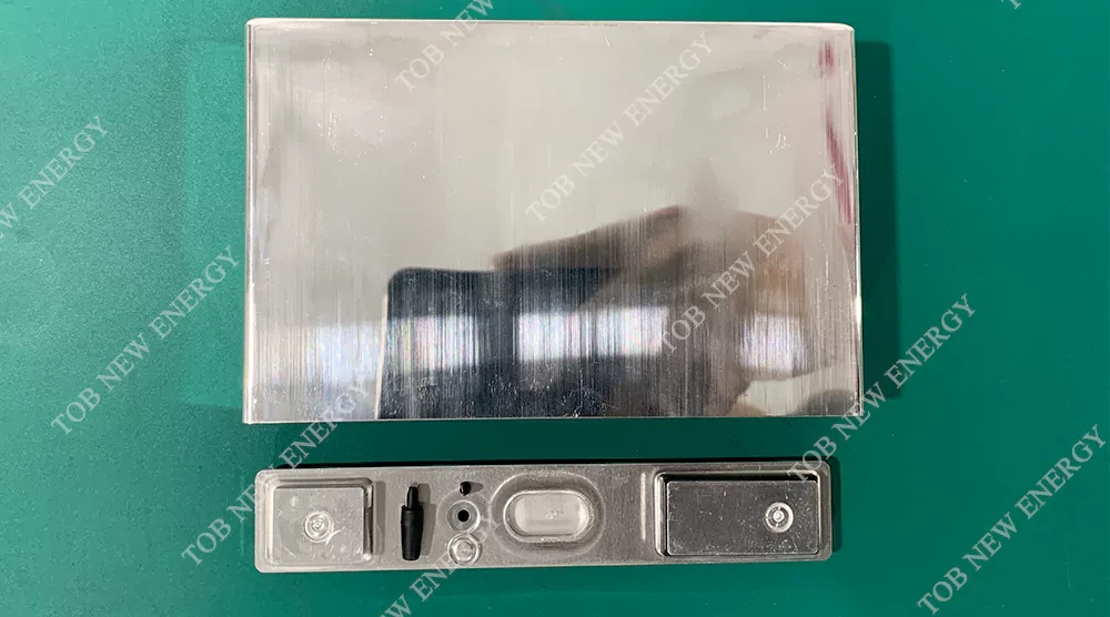 Prismatic Cell Case Prismatic Cell Case